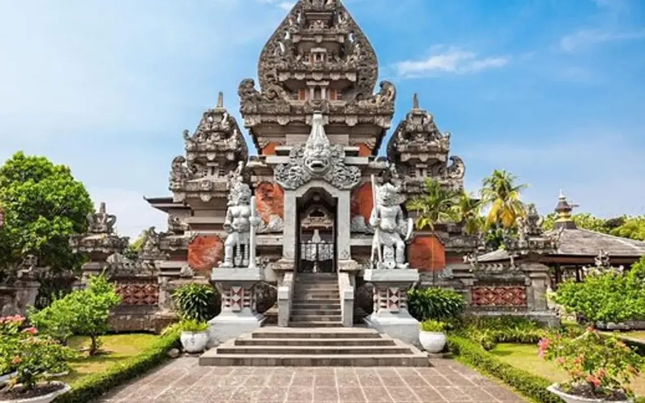 main photo